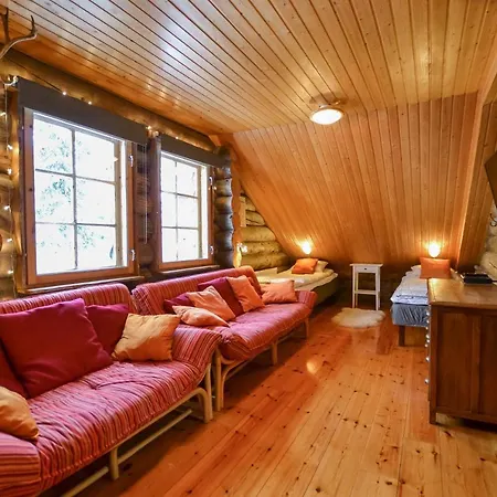 Yllaeshilla * Akaslompolo