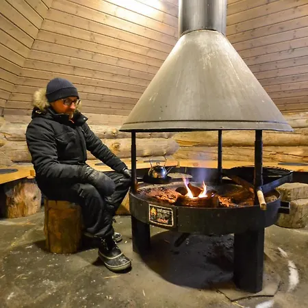 Yllaeshilla * Äkäslompolo